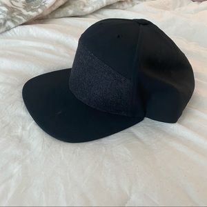 Lululemon trucker hat